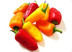 7662520_1e2af1e4e5_m chilies